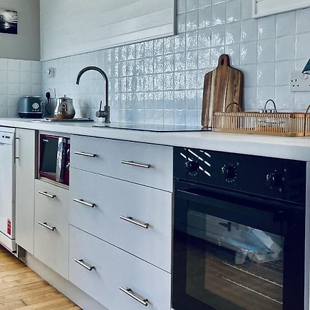 Wavecrest Holiday Cottage By Trident Holiday Homes Garryvoe Buitenkant foto